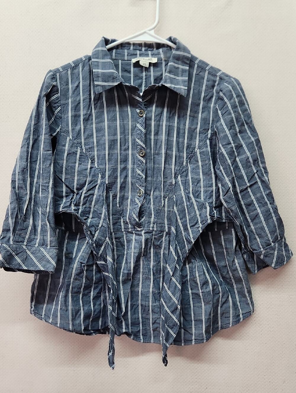 🚨2/$25 or 5/$50🚨Simply Noelle Navy & White Striped Button Shirt
